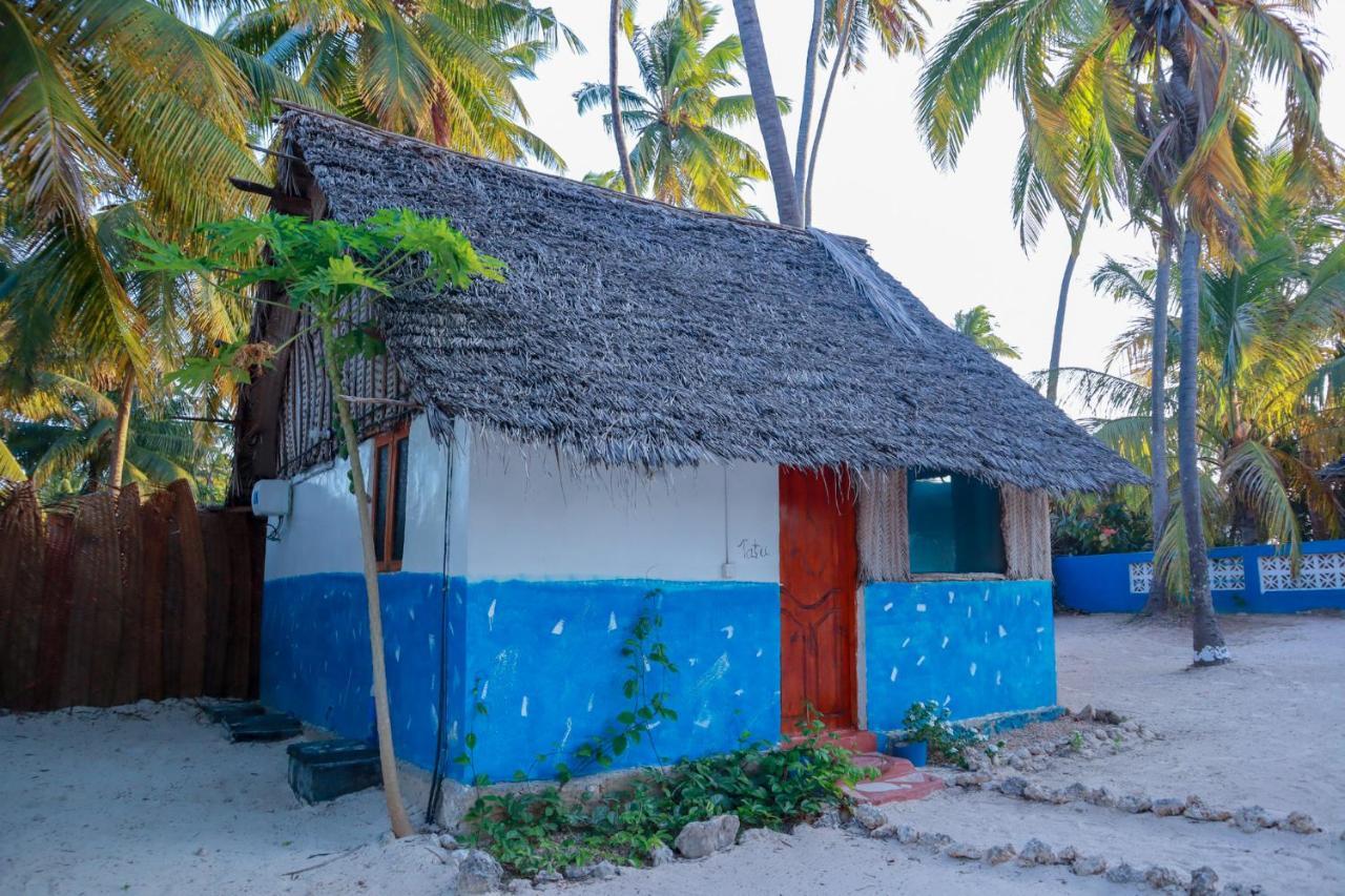 Bwejuu Beach Palm Villa Exterior photo