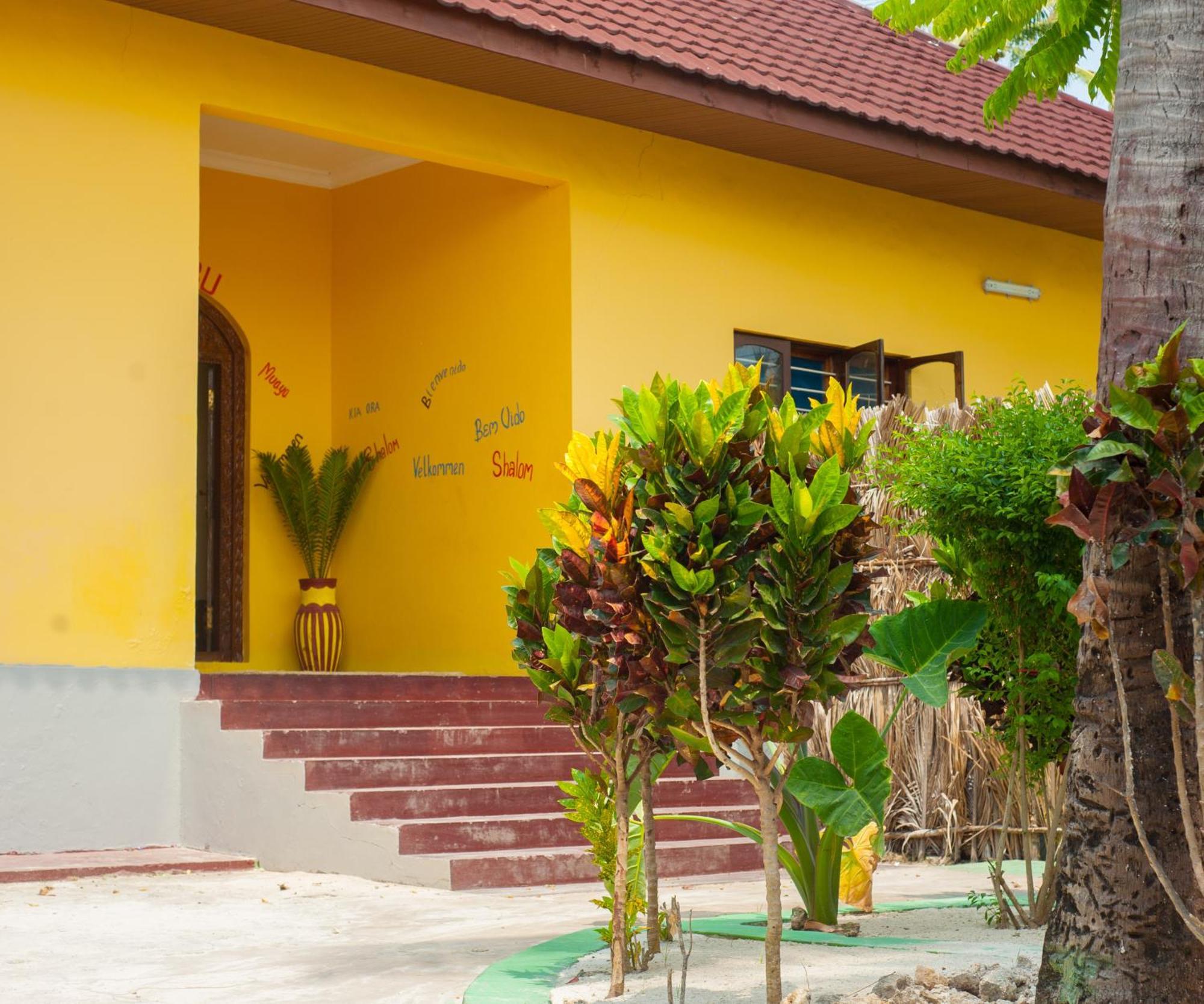 Bwejuu Beach Palm Villa Exterior photo