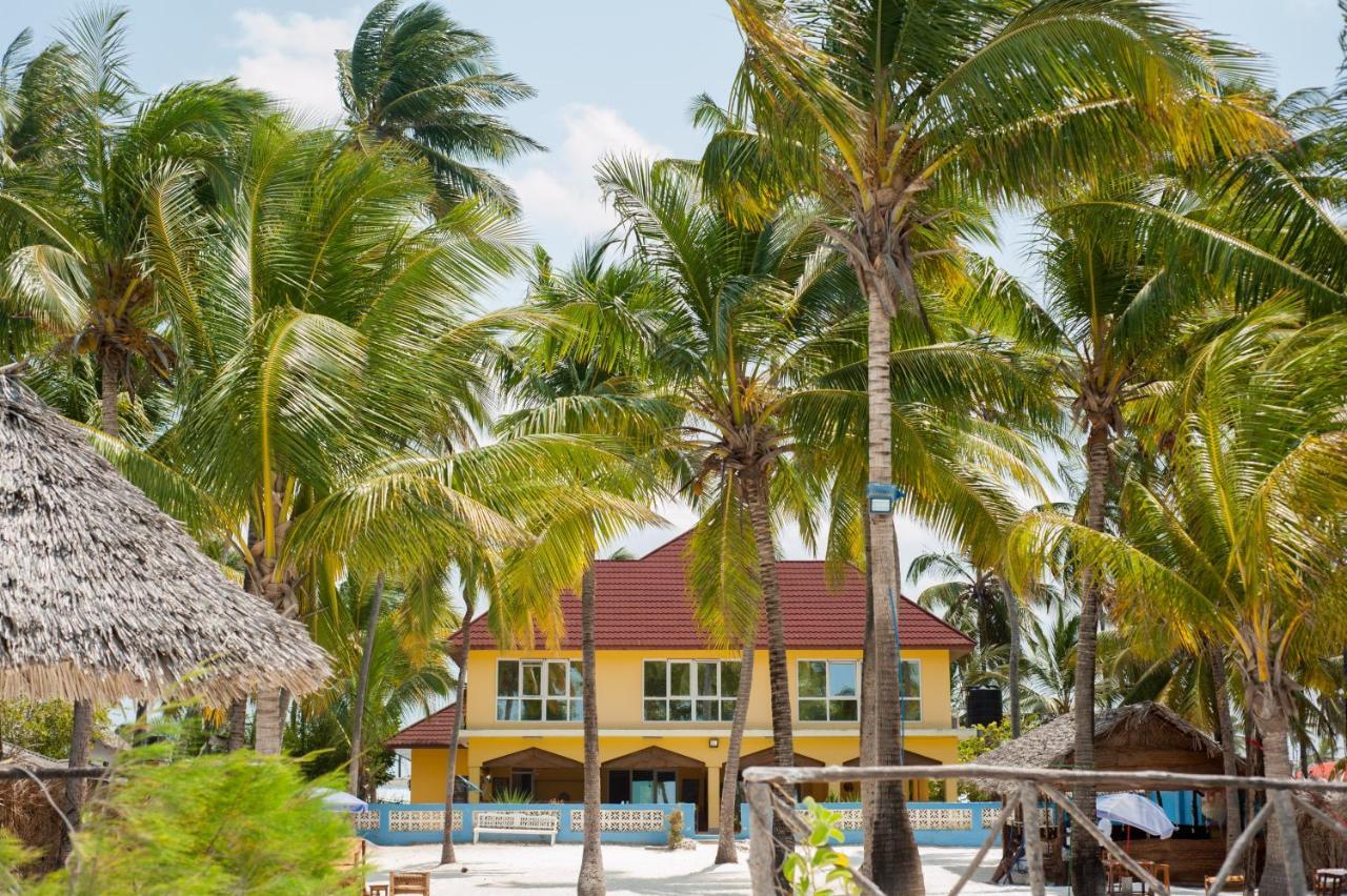 Bwejuu Beach Palm Villa Exterior photo